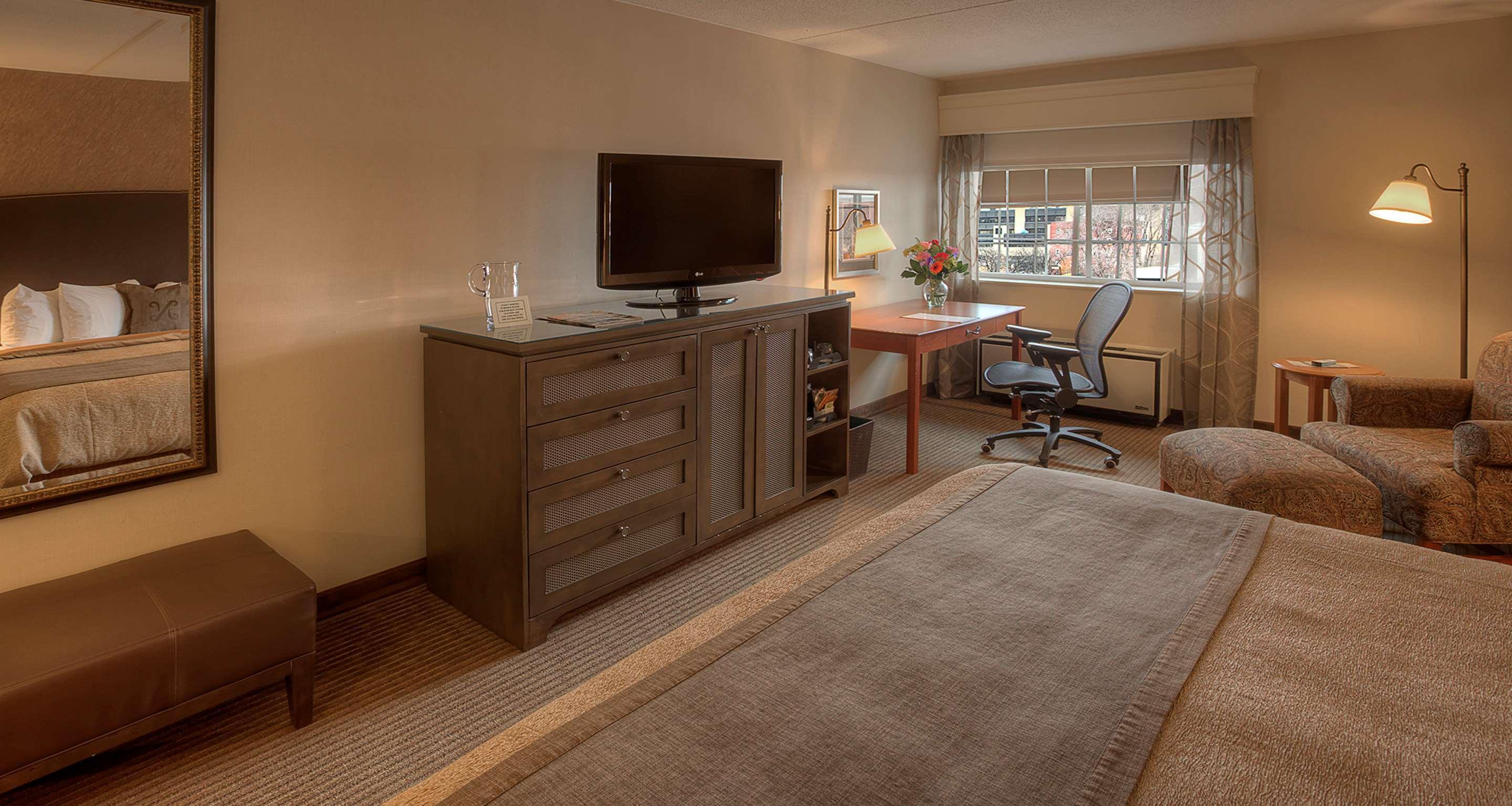 Best Western Plus The Normandy Inn & Suites Minneapolis Ngoại thất bức ảnh