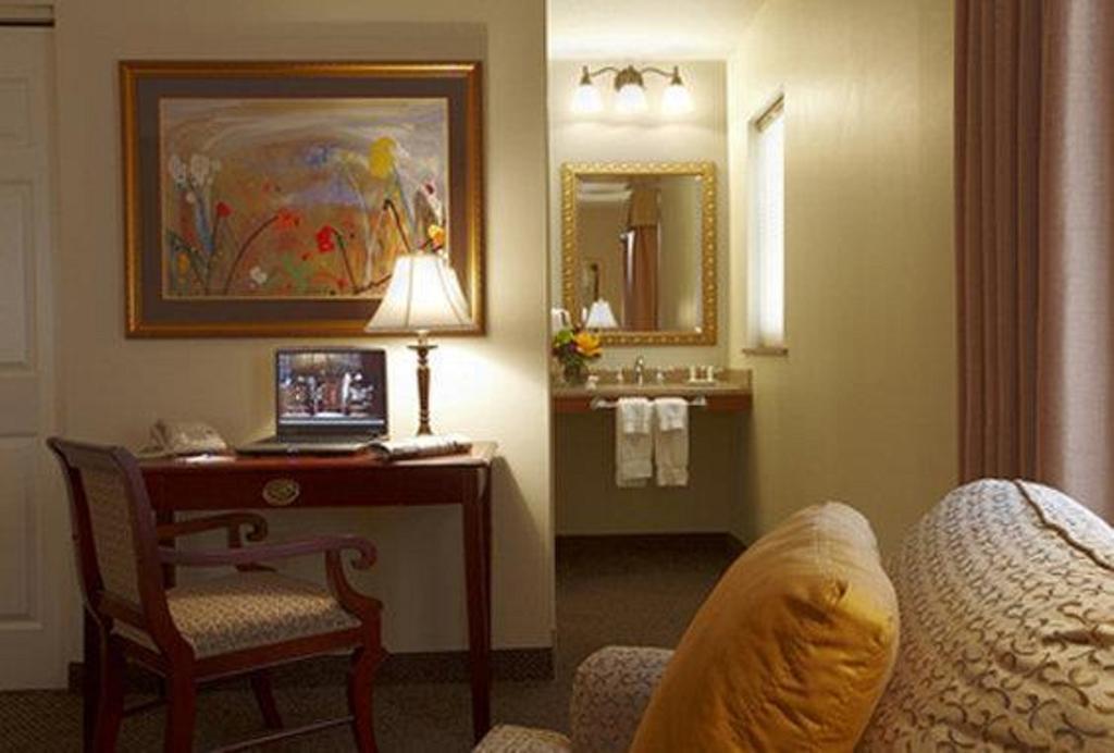 Best Western Plus The Normandy Inn & Suites Minneapolis Phòng bức ảnh
